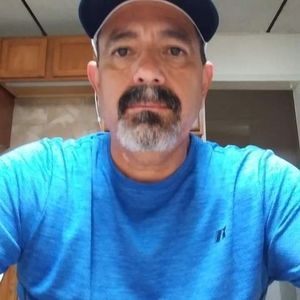 Meet your Posher, Javier